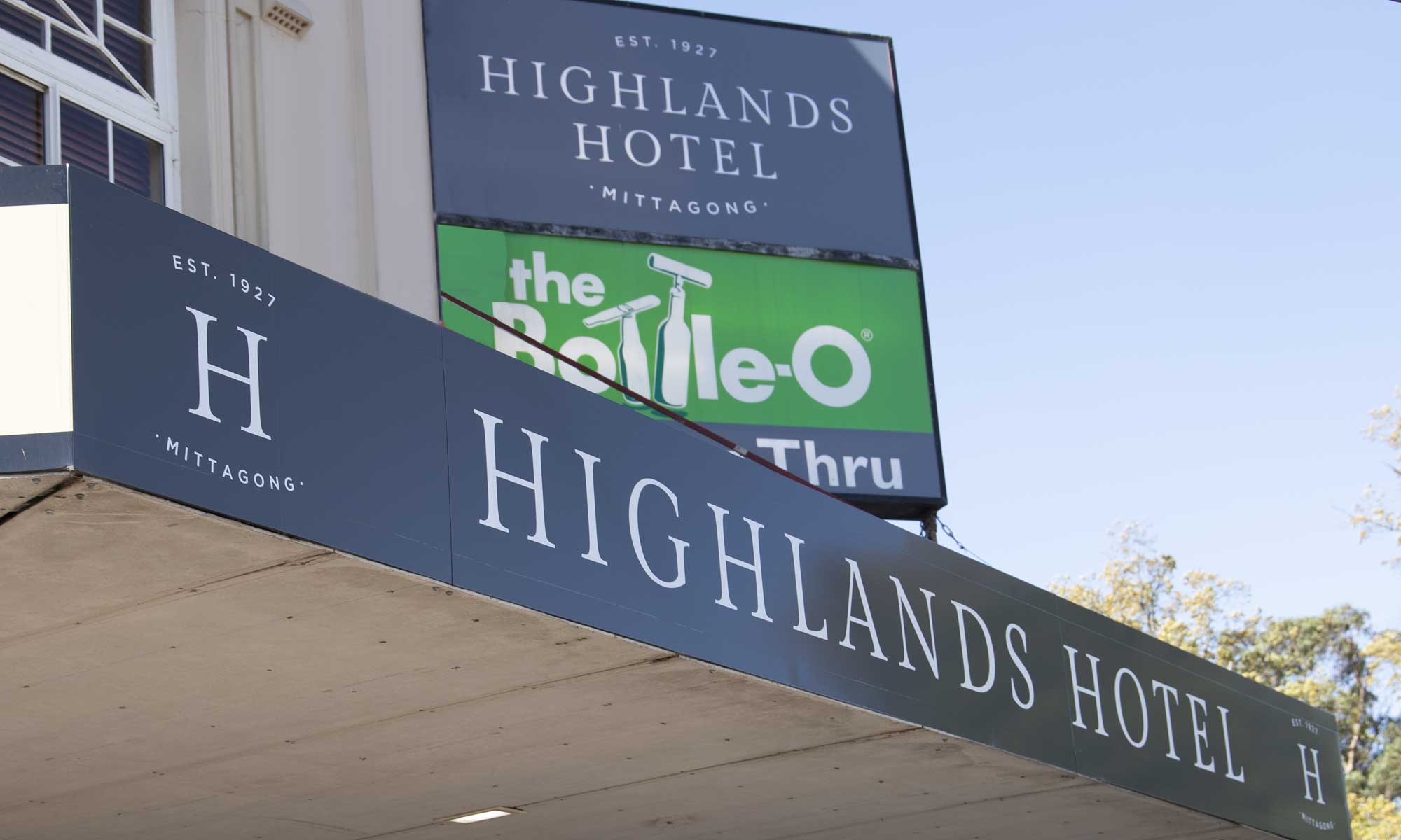 Attentions Signs and Graphics